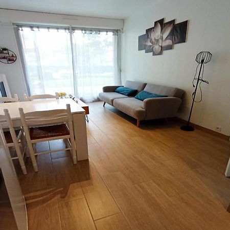 Simplistic Holiday Home In Grandcamp With Garden Dış mekan fotoğraf