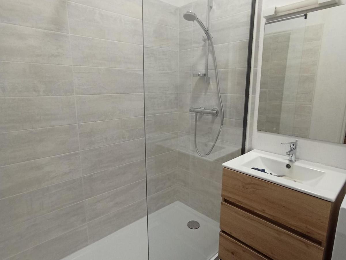 Simplistic Holiday Home In Grandcamp With Garden Dış mekan fotoğraf